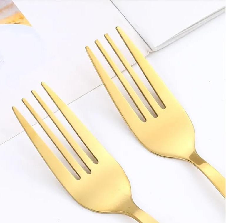 SET DE CUBIERTOS DE ACERO INOXIDABLE