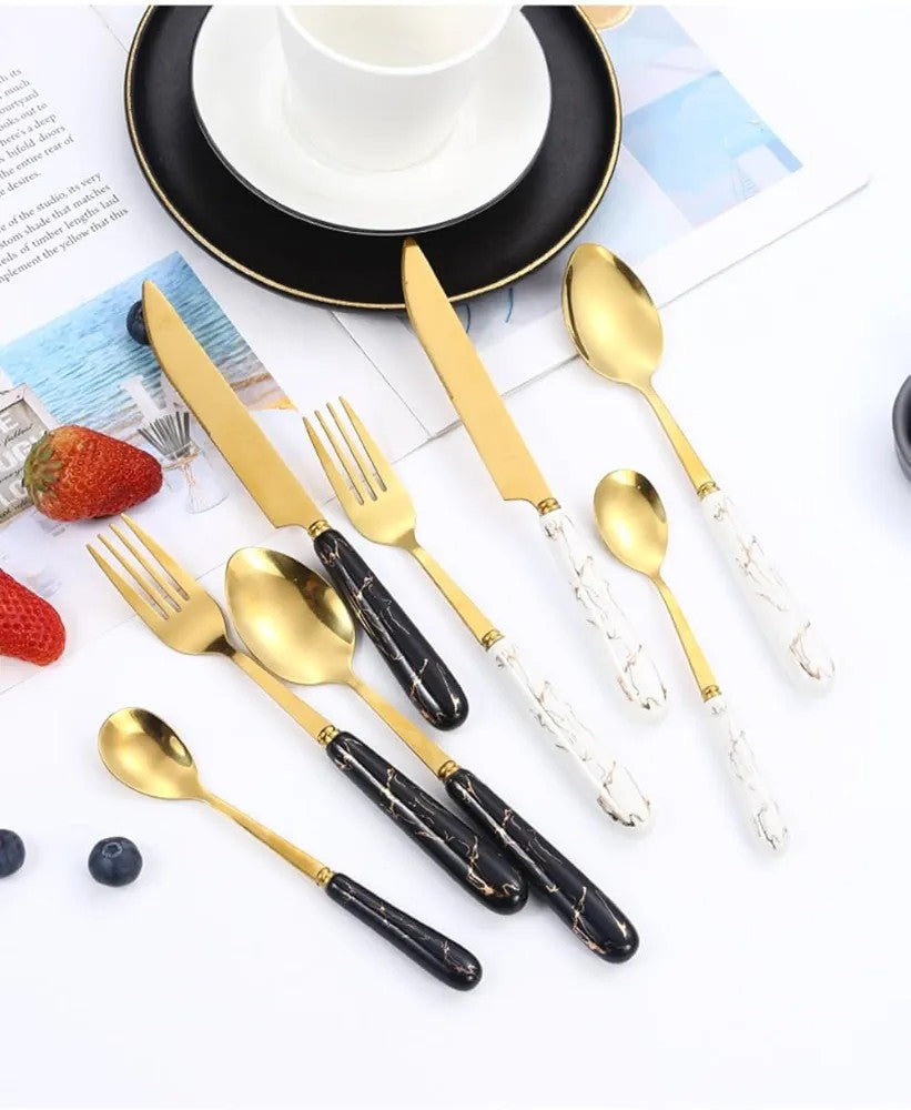 SET DE CUBIERTOS DE ACERO INOXIDABLE